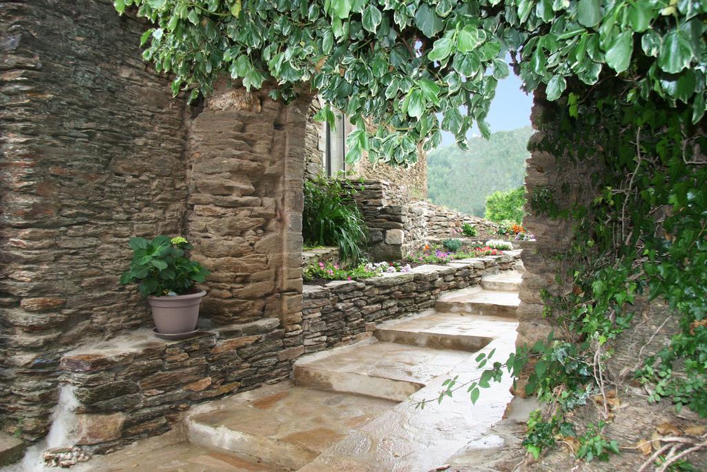 Chambres D'Hotes Lou-Rey Le Collet-de-Deze Exterior photo